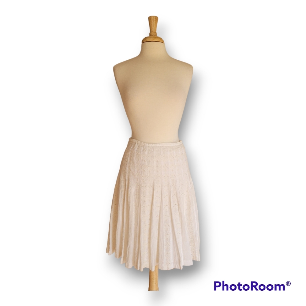 Style & Co White Eyelet White Flared Summer Skirt. Women's. Size 4